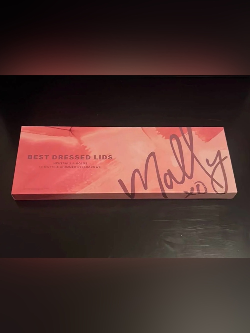 Mally Best Dressed Eyeshadow Palette 🌺 Inclused Free Mally onyx Eyeliner